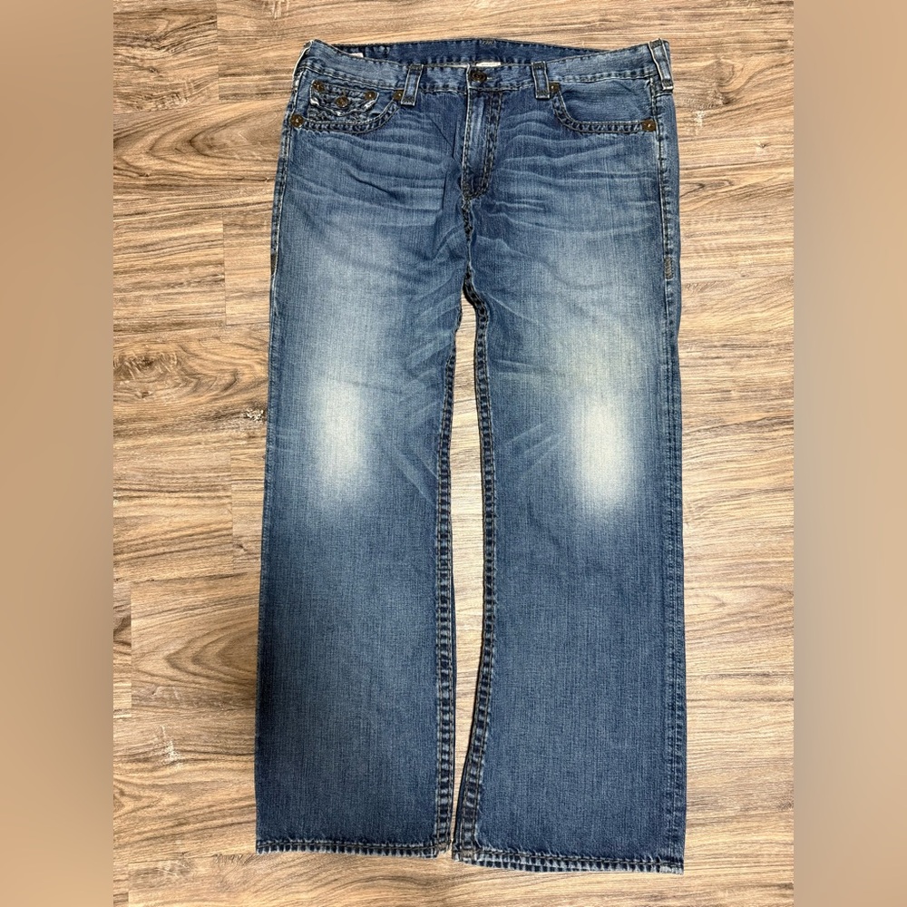 True Religion Men's Faded Blue Straight Jeans vintage